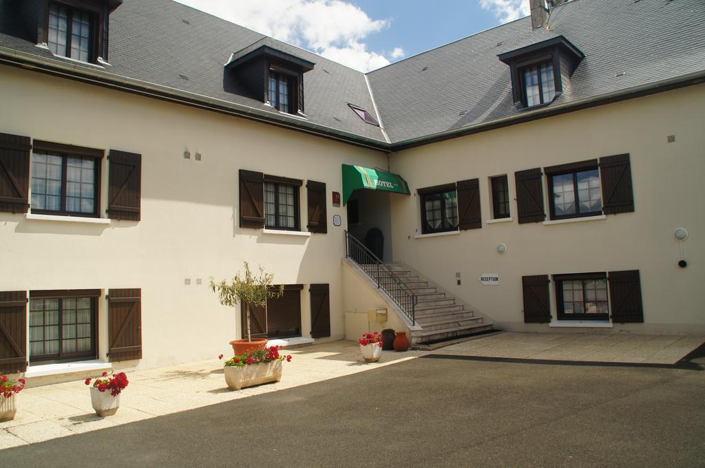 Contact Hotel Du Relais Thouars Exteriér fotografie