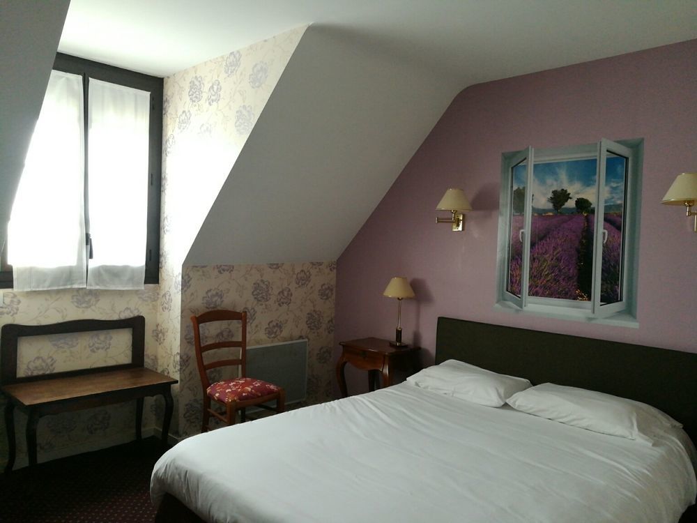 Contact Hotel Du Relais Thouars Exteriér fotografie