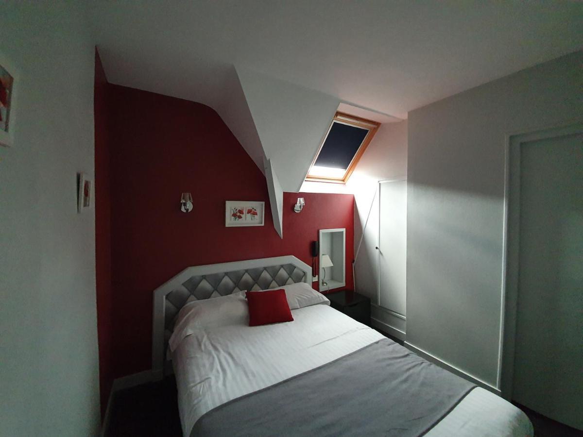 Contact Hotel Du Relais Thouars Exteriér fotografie